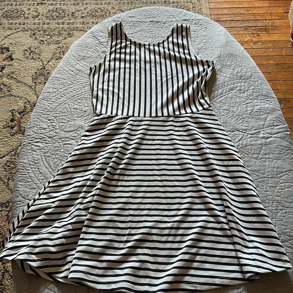 H&M Striped Sleeveless dress